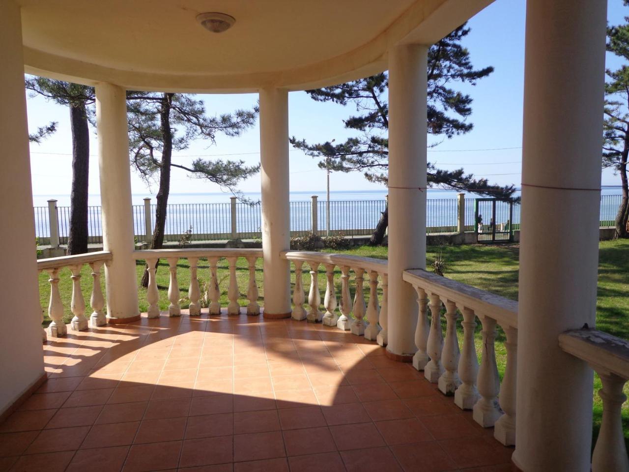 Marshal Resort Kobuleti Exterior photo